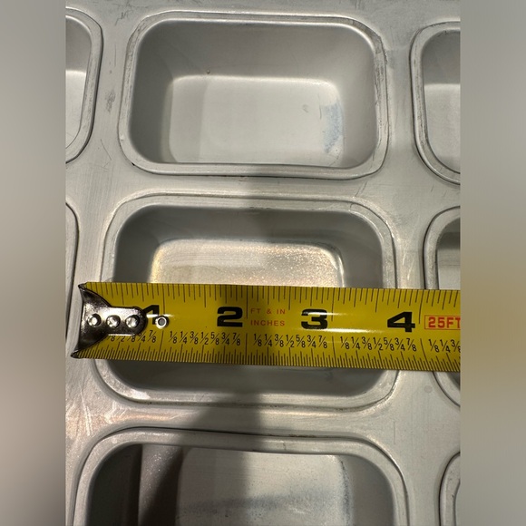 VIntage Wilton Aluminum Bar Pan #2105-8466 9 Mini Cakes 1994 - Picture 4 of 5